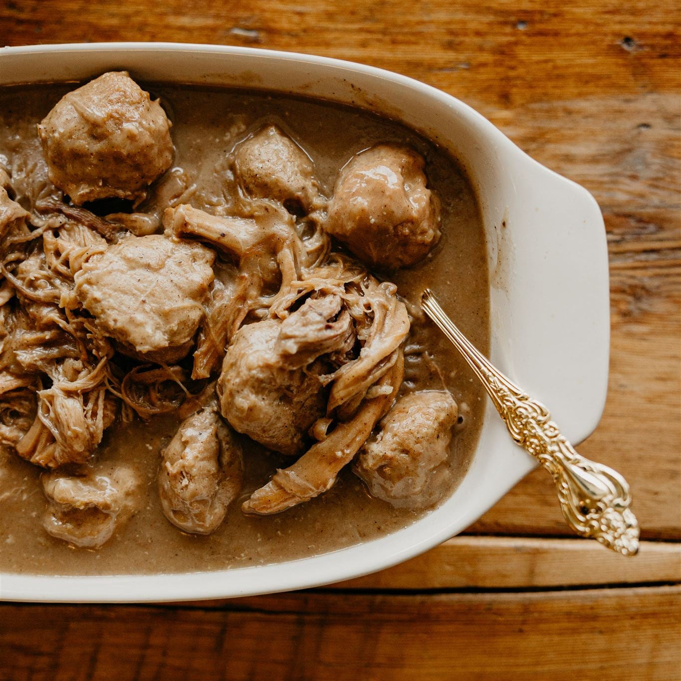 Râgout de boulettes et pattes de cochon de chez La Bine