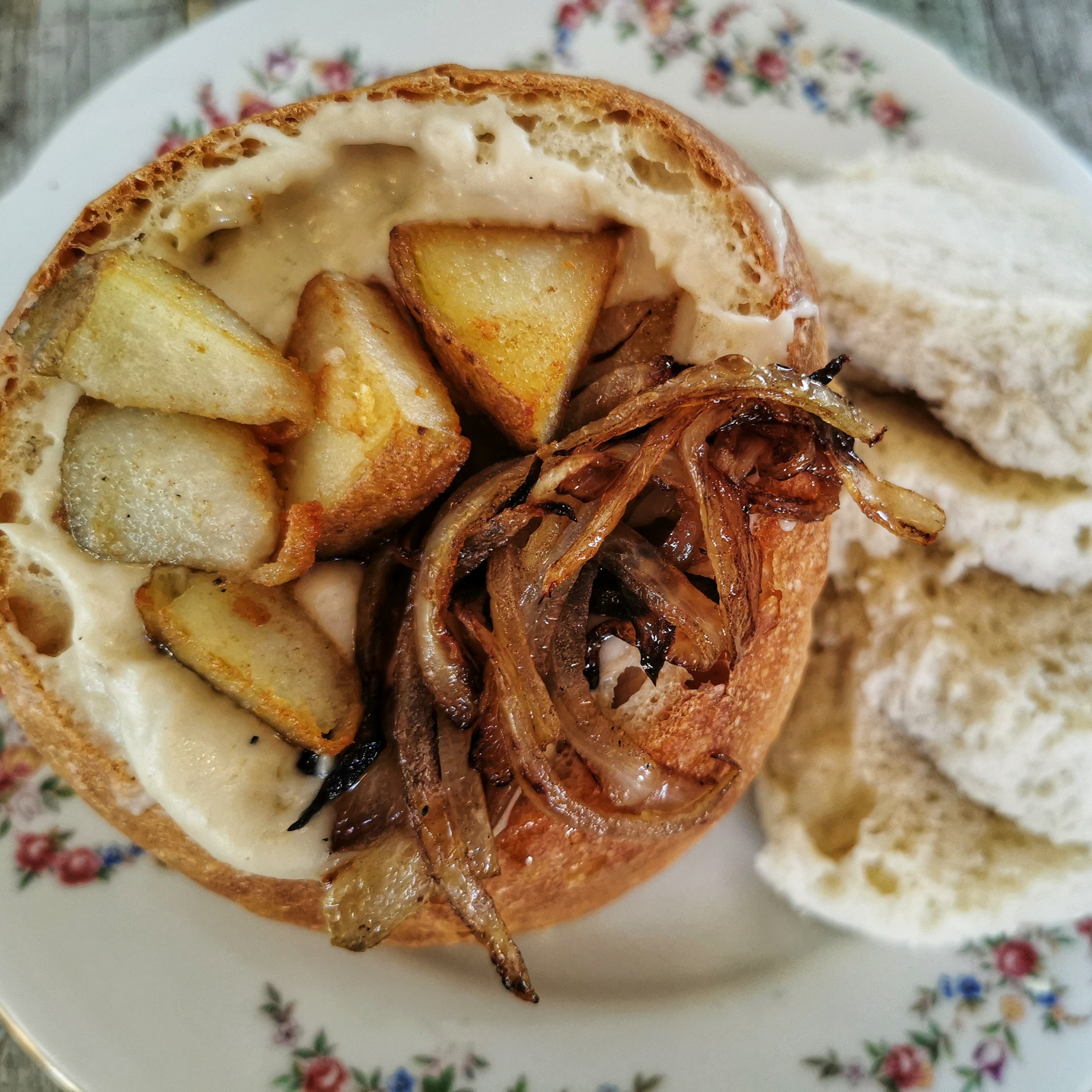 Pain farçi tartiflette à partager 